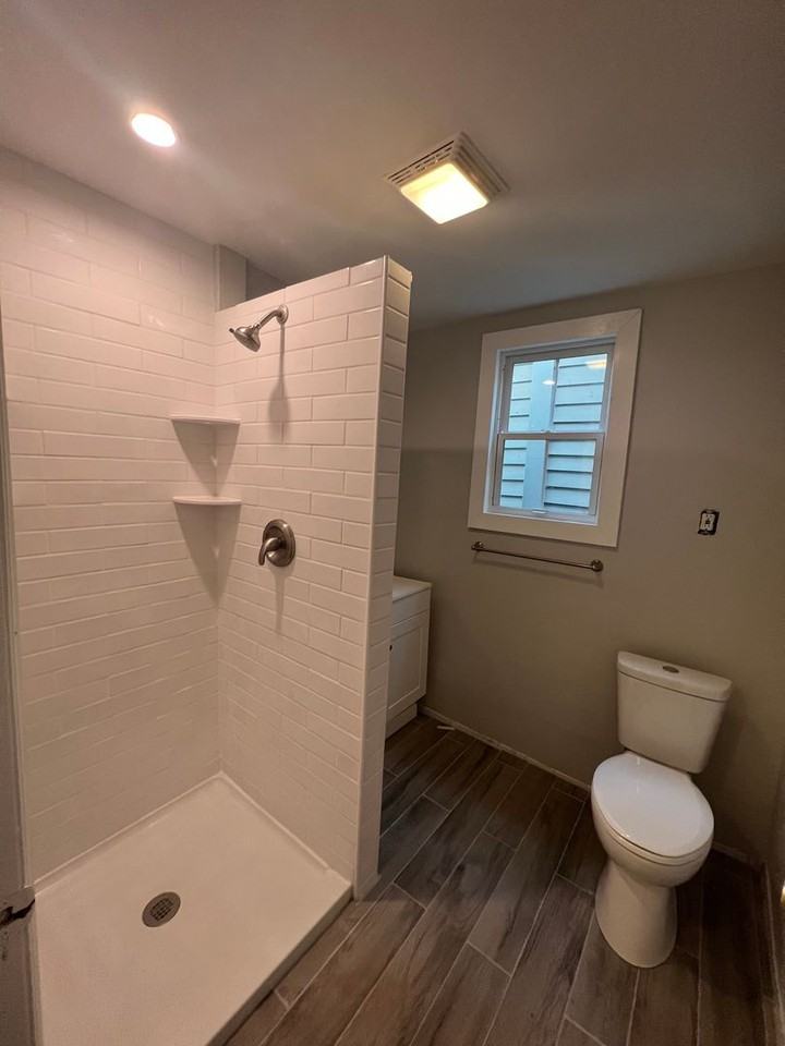 405 E Duffy St - Photo 7 of 17