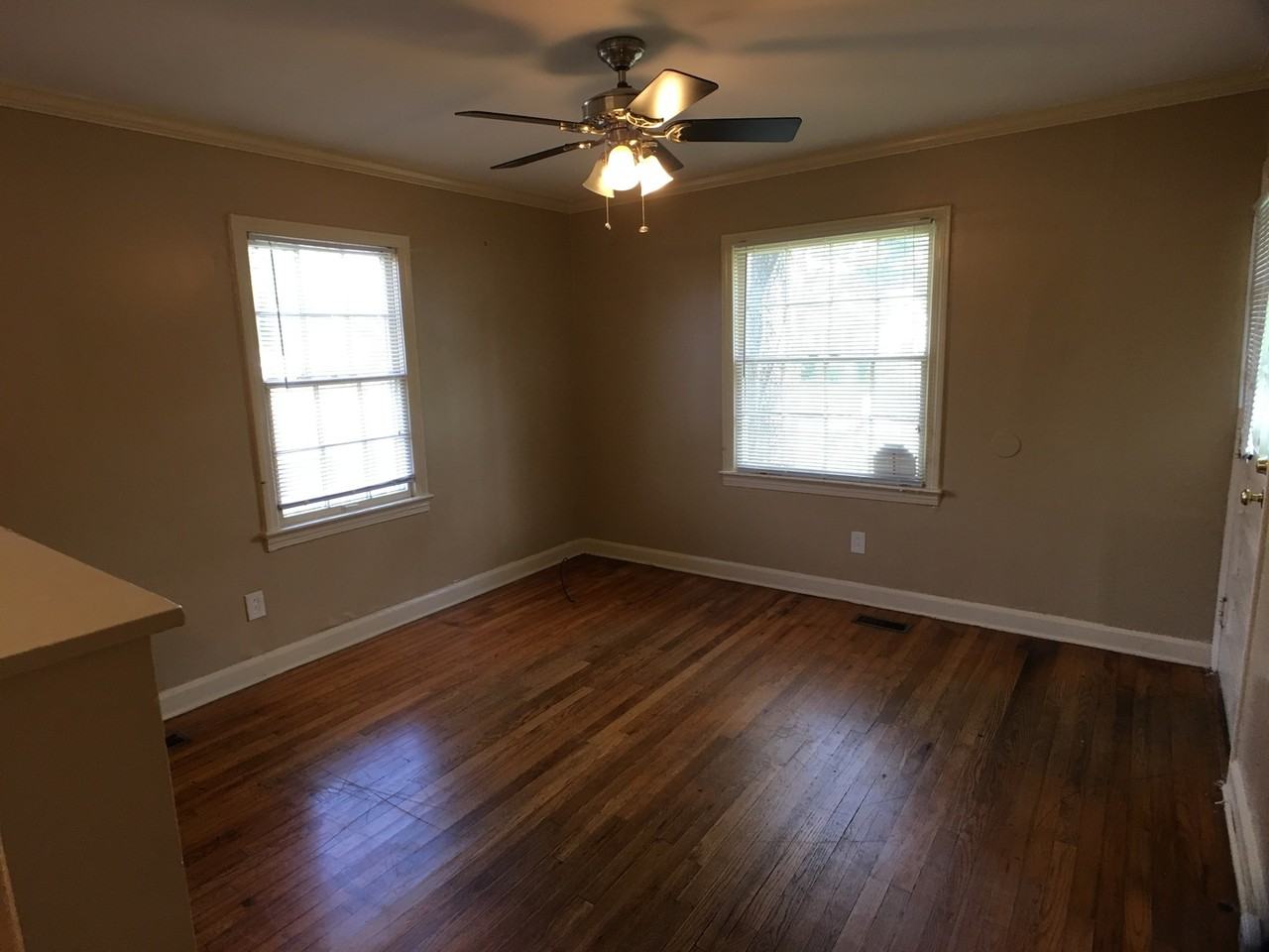 124 Orange St - Photo 6 of 9