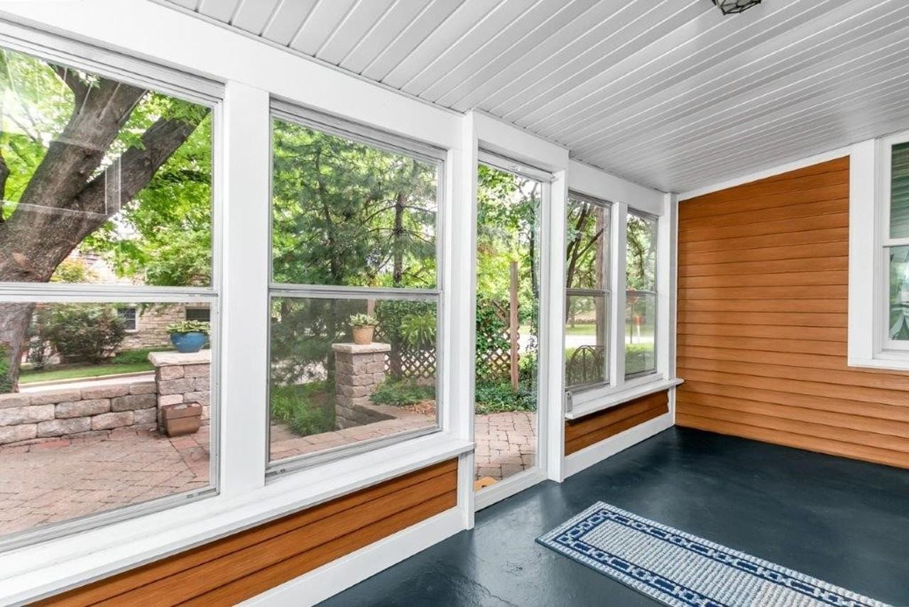 1800 Poyntz Ave - Photo 6 of 44