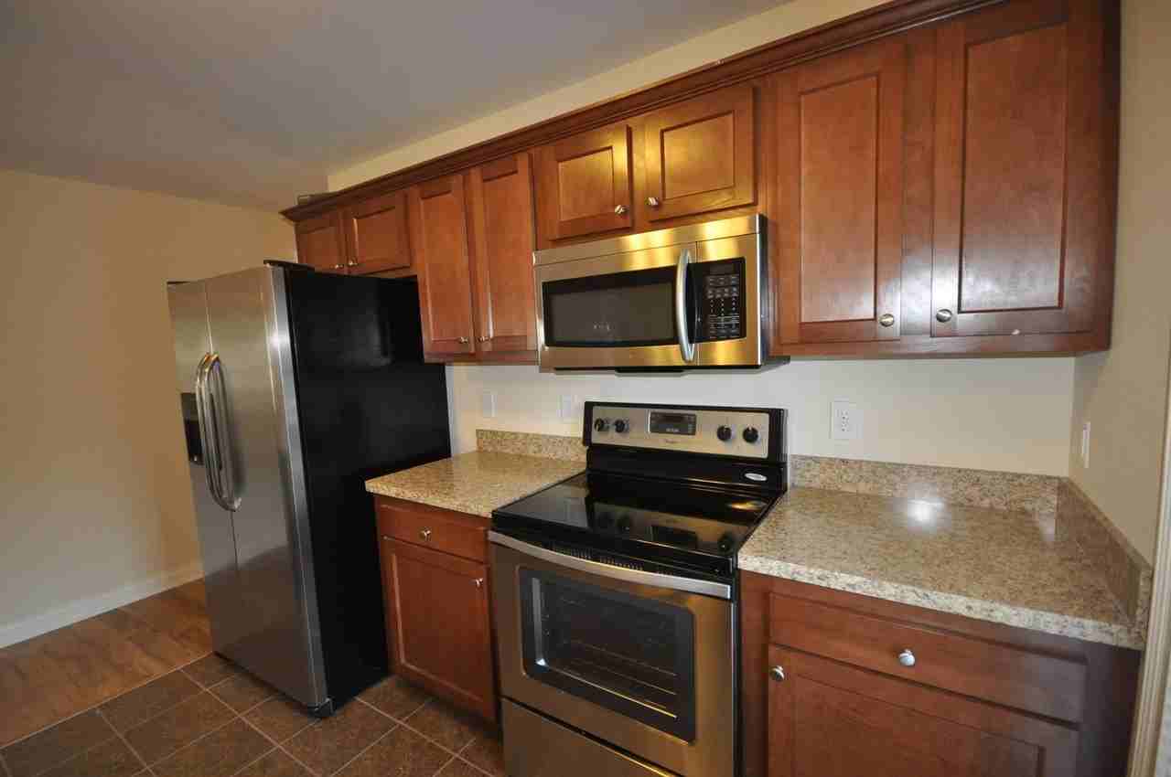 623 Addison Ave - Photo 4 of 6