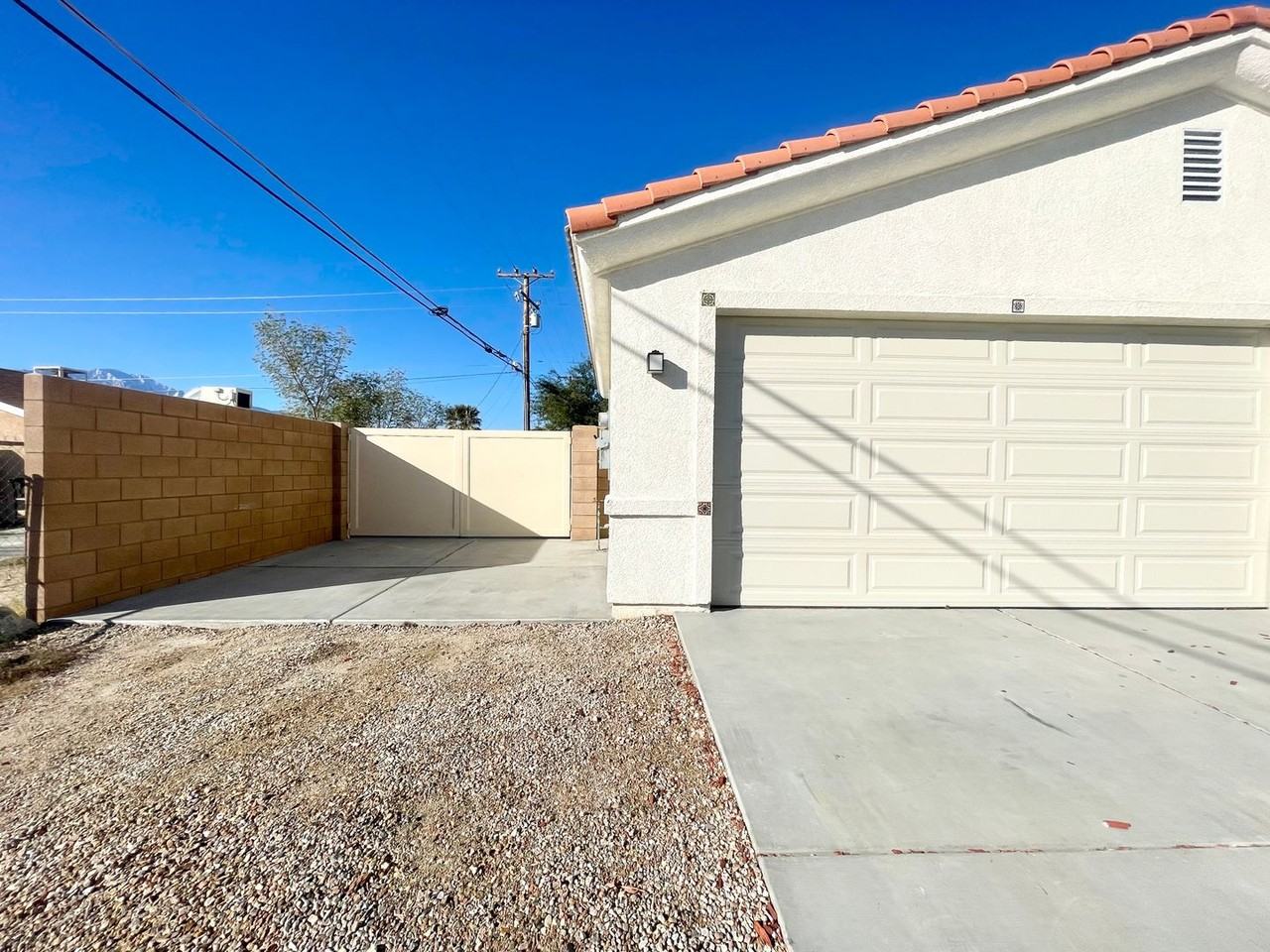 13259 Ramona Dr - Photo 3 of 17