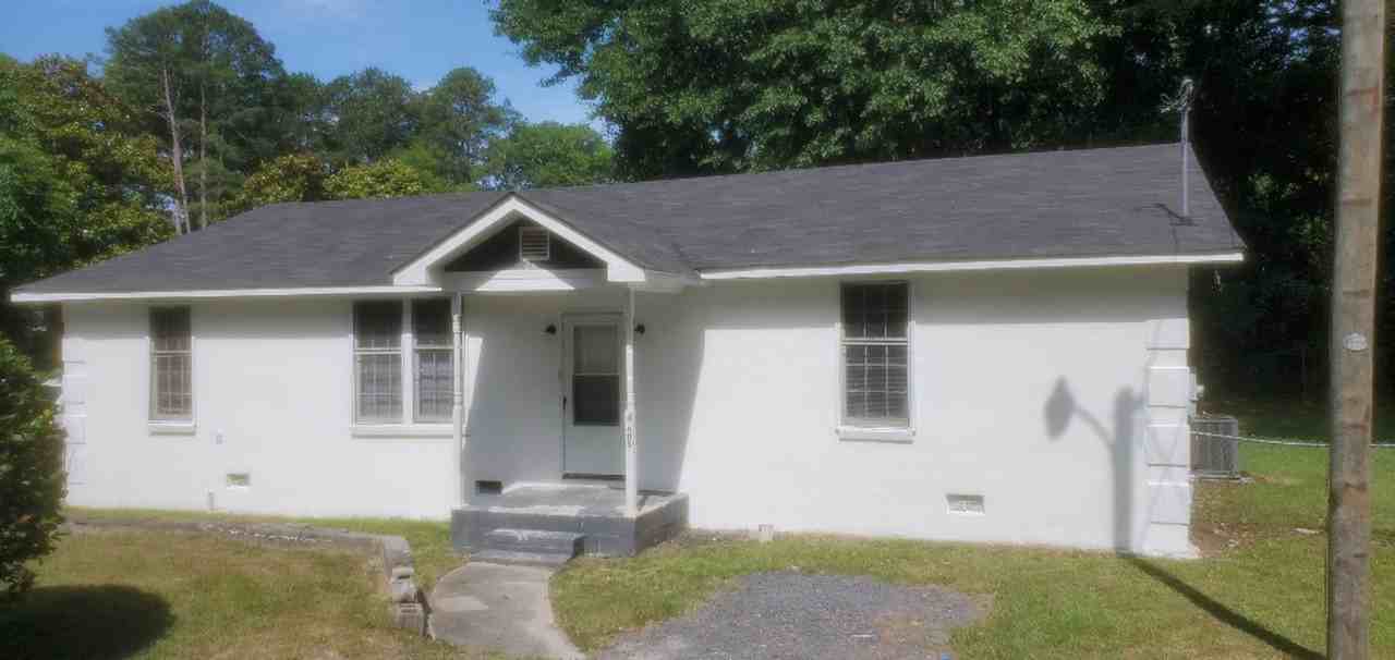 4605 Cromer Ave - Photo 3 of 3