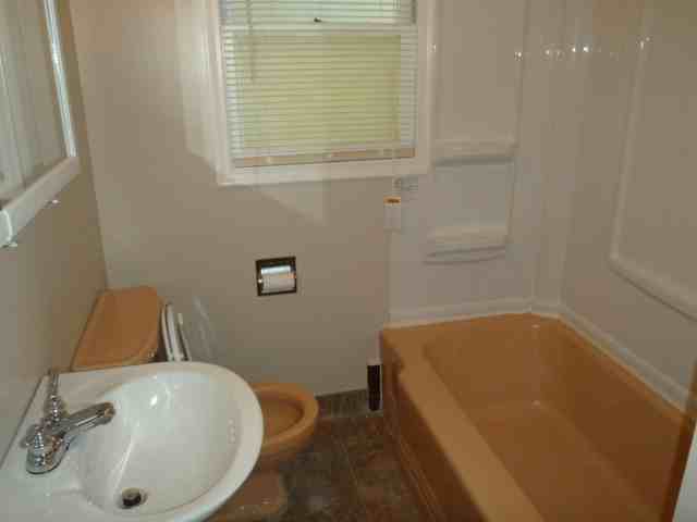 328 Polk Ave - Photo 3 of 4
