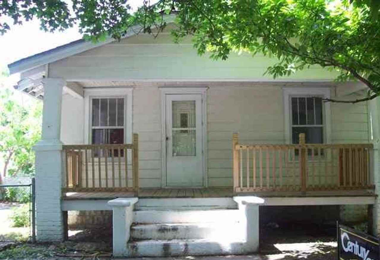 1827 Nw Tyler St - Photo 3 of 3