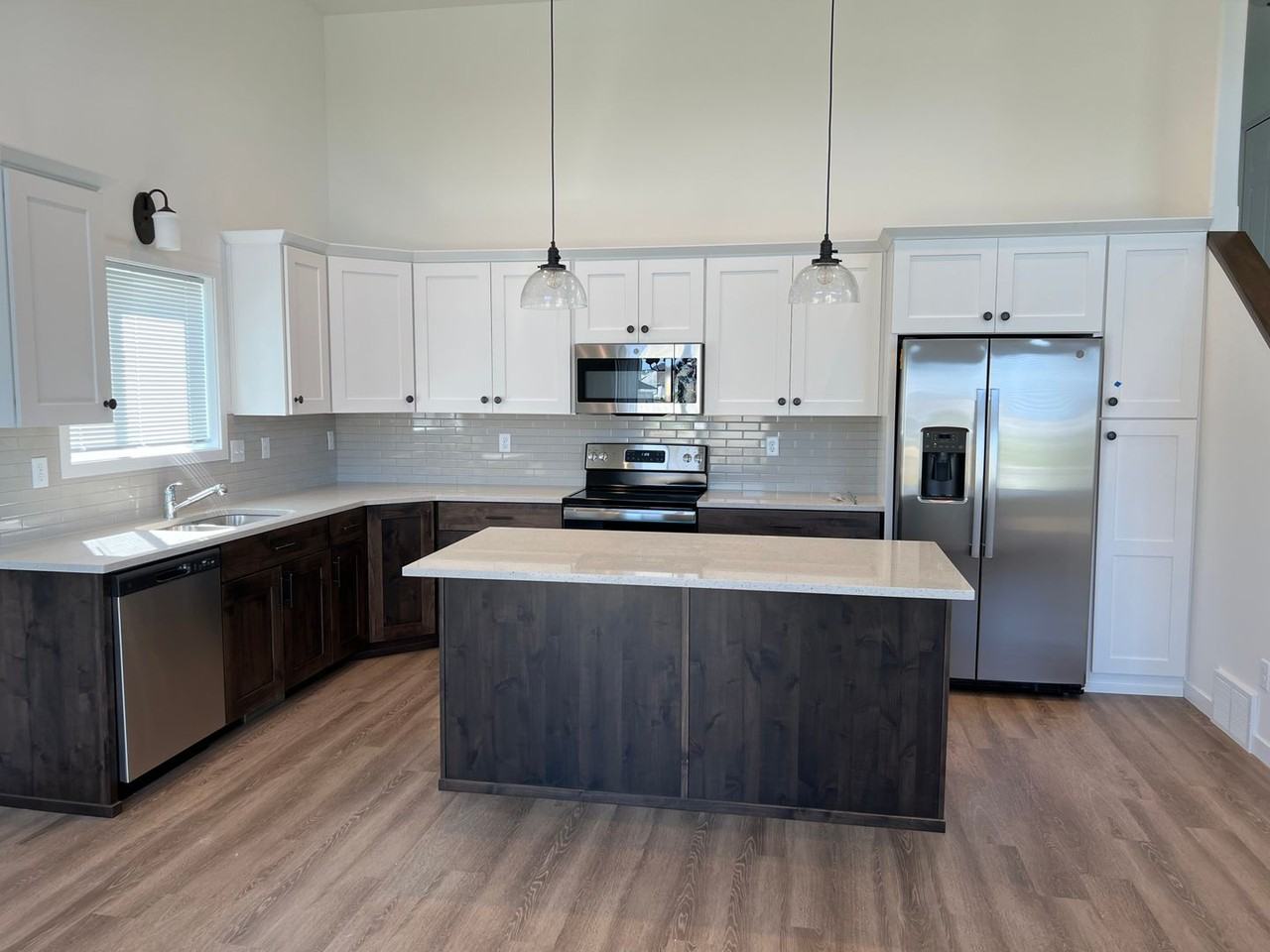 1102 46th Ave S - Photo 2 of 17
