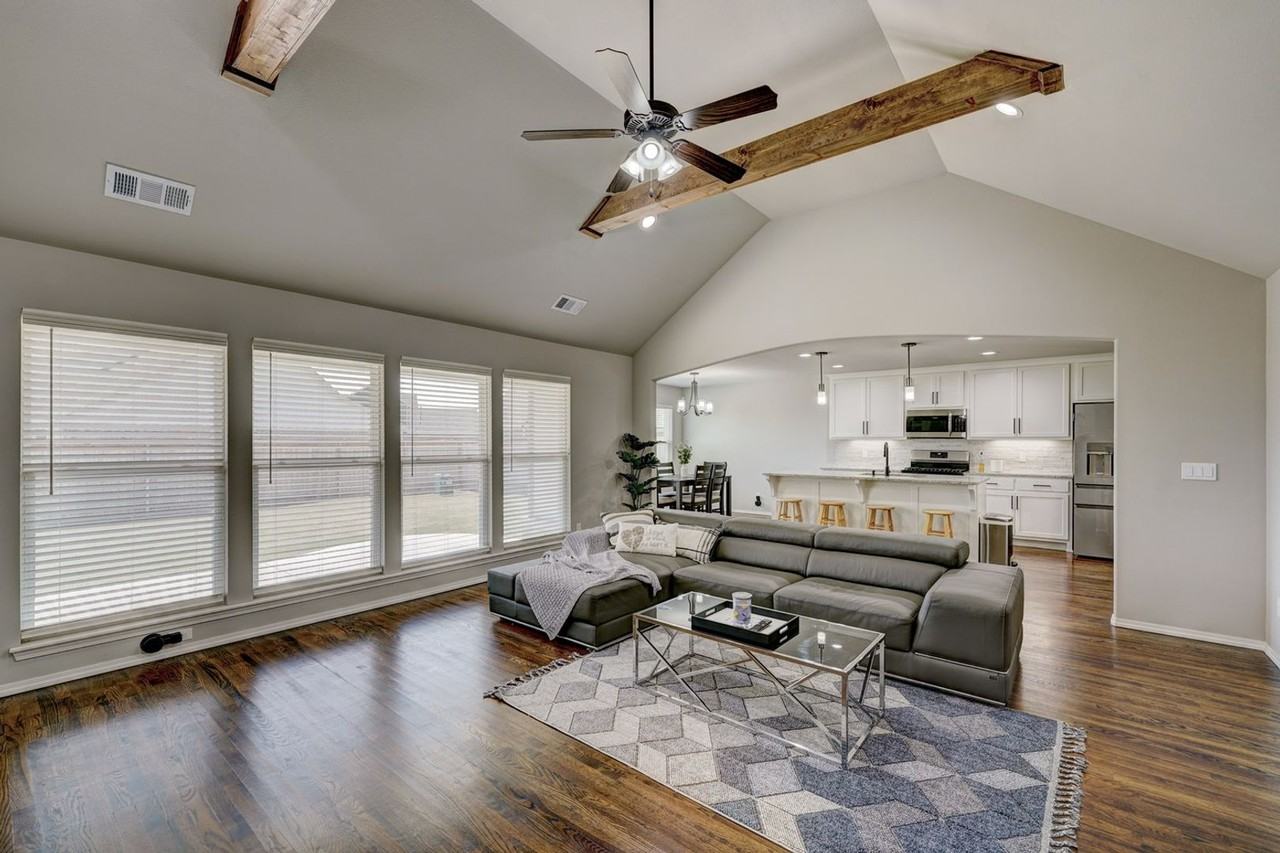 3529 E New Haven St - Photo 4 of 28