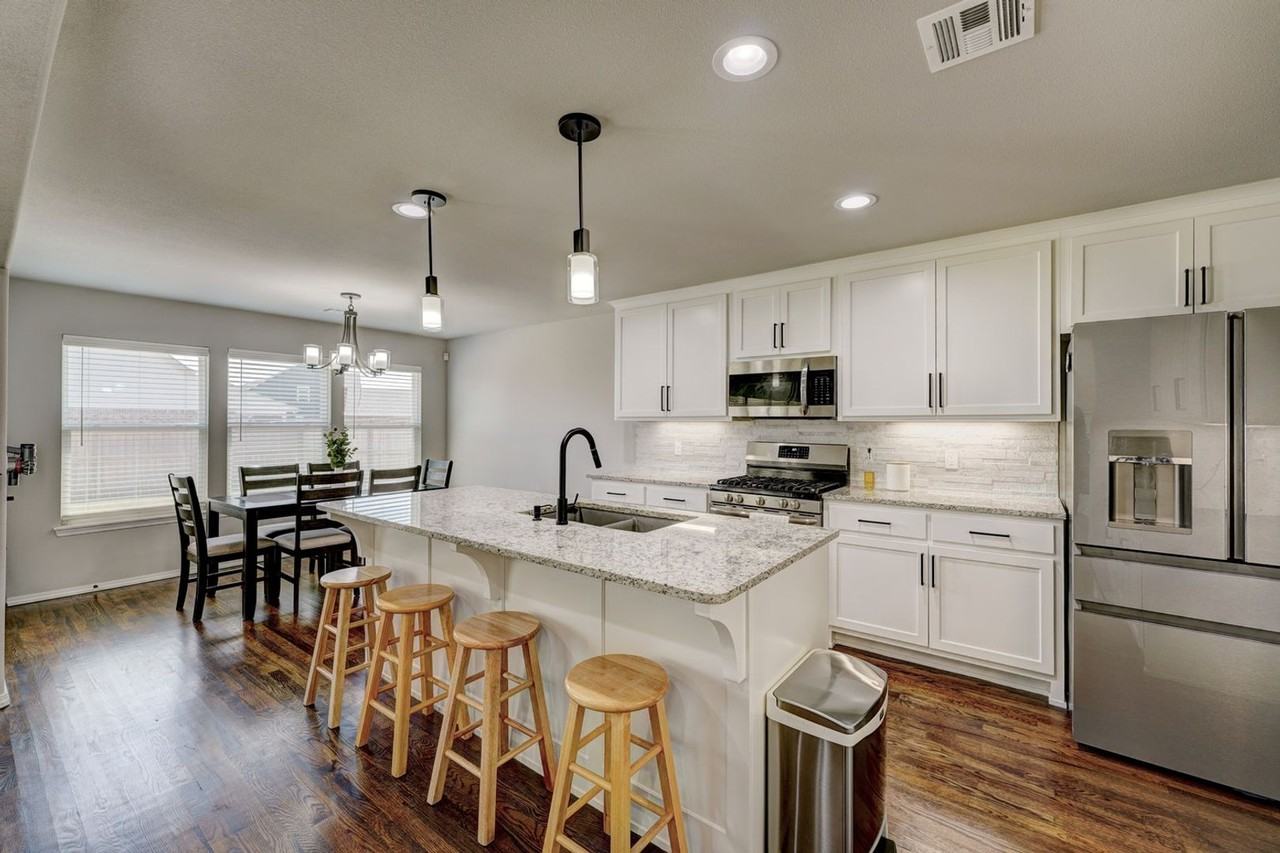 3529 E New Haven St - Photo 7 of 28