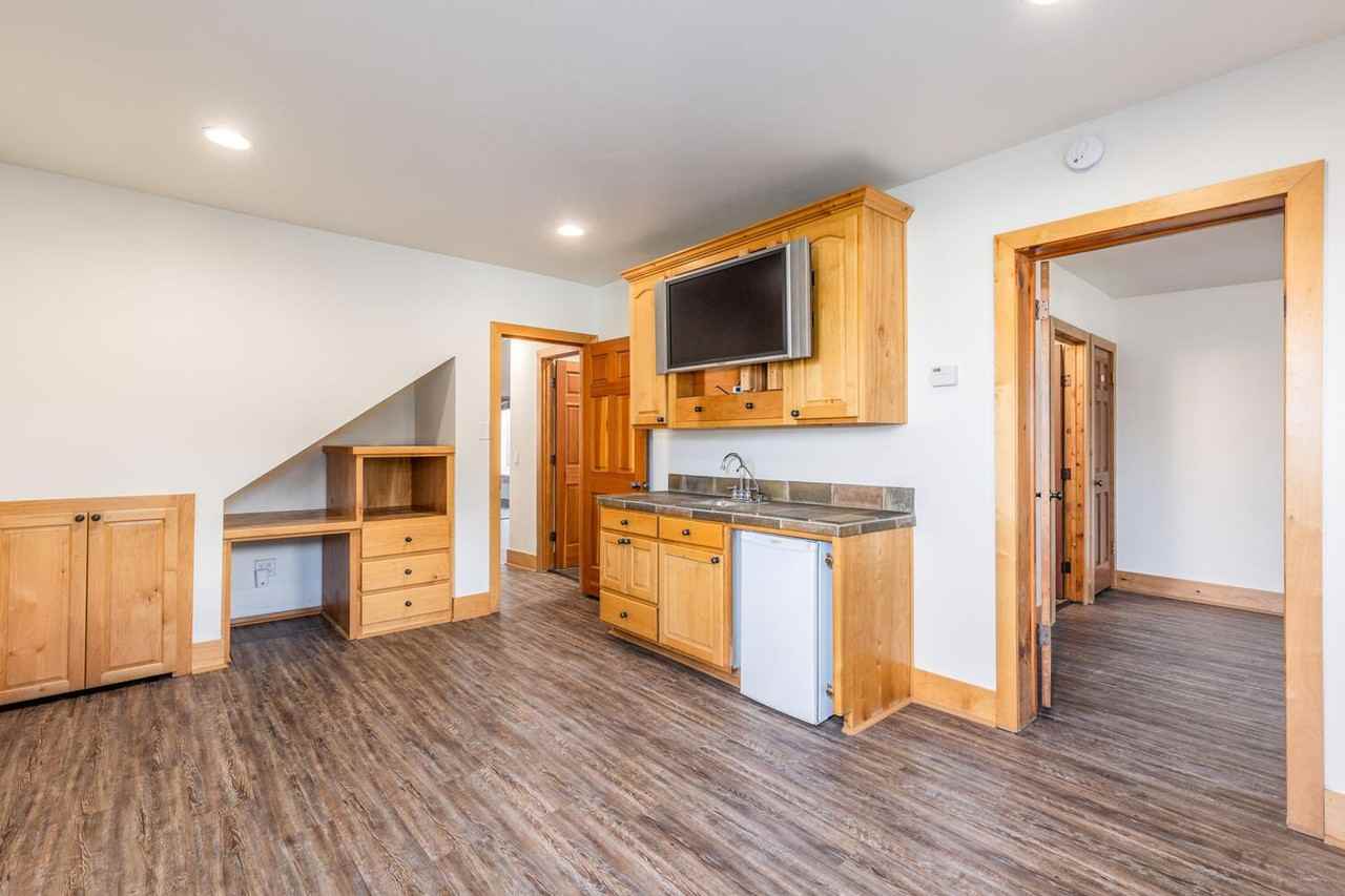 1488 Park Ave #A - Photo 3 of 25