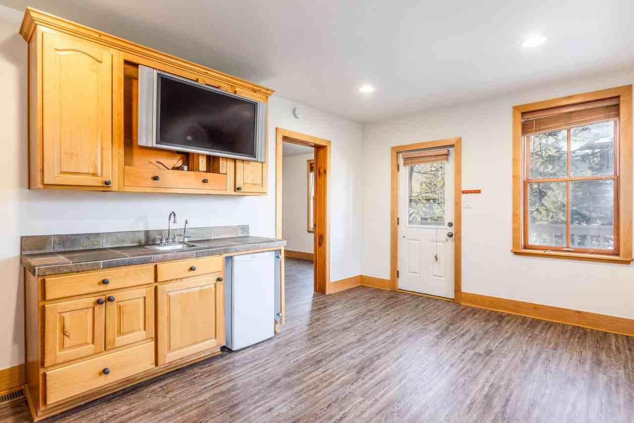 1488 Park Ave #A - Photo 5 of 25