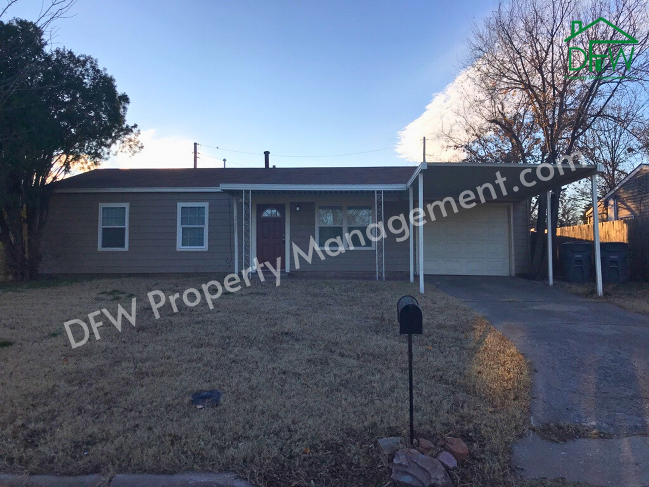 2206 Nw 26th St - Photo 2 of 21