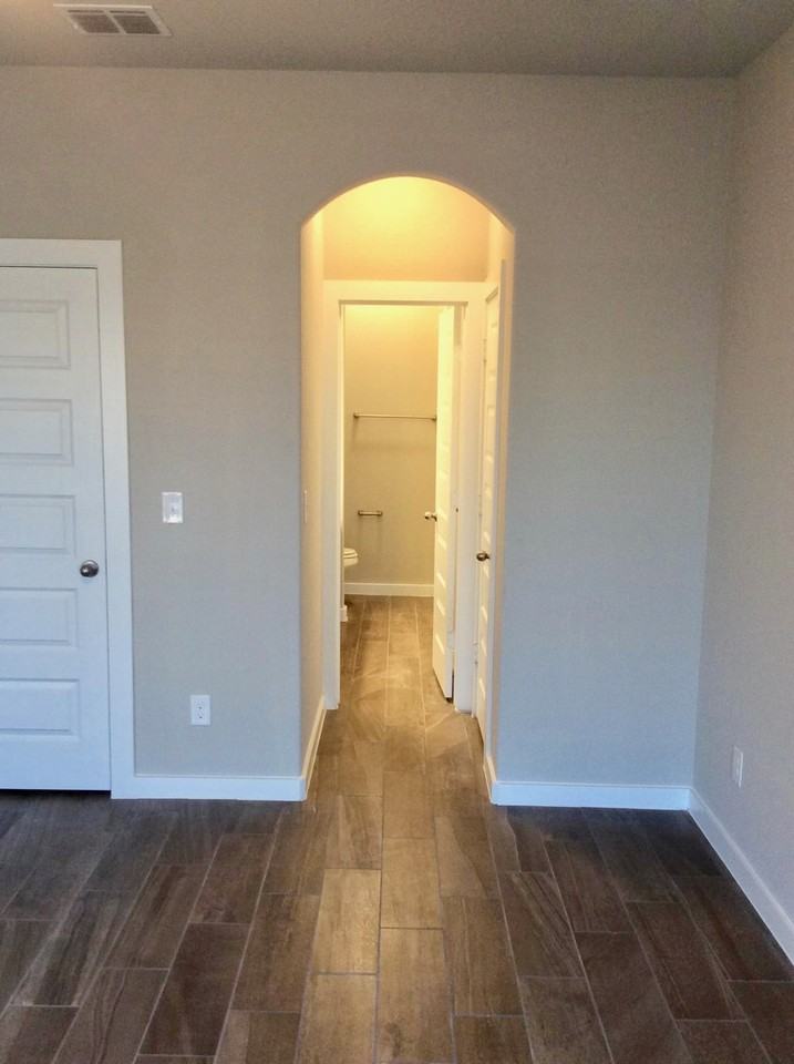 223 Hidden Springs Dr - Photo 5 of 7