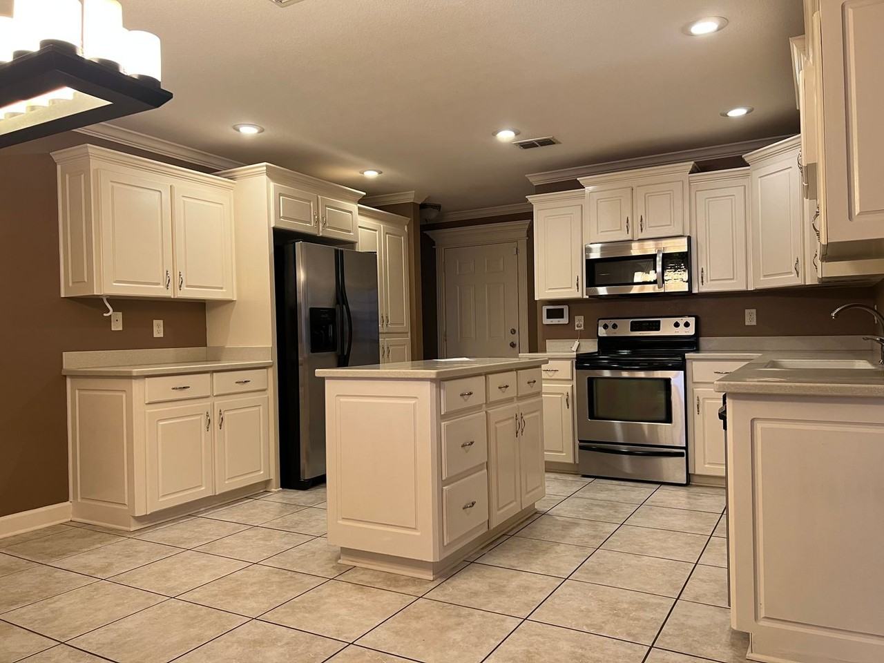 74 Lakeland Dr - Photo 5 of 27