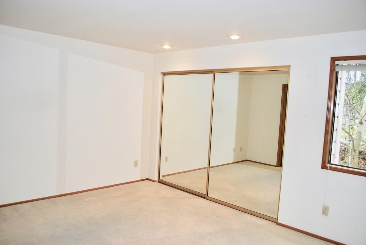 9910 Ne 119th St #202 - Photo 7 of 9