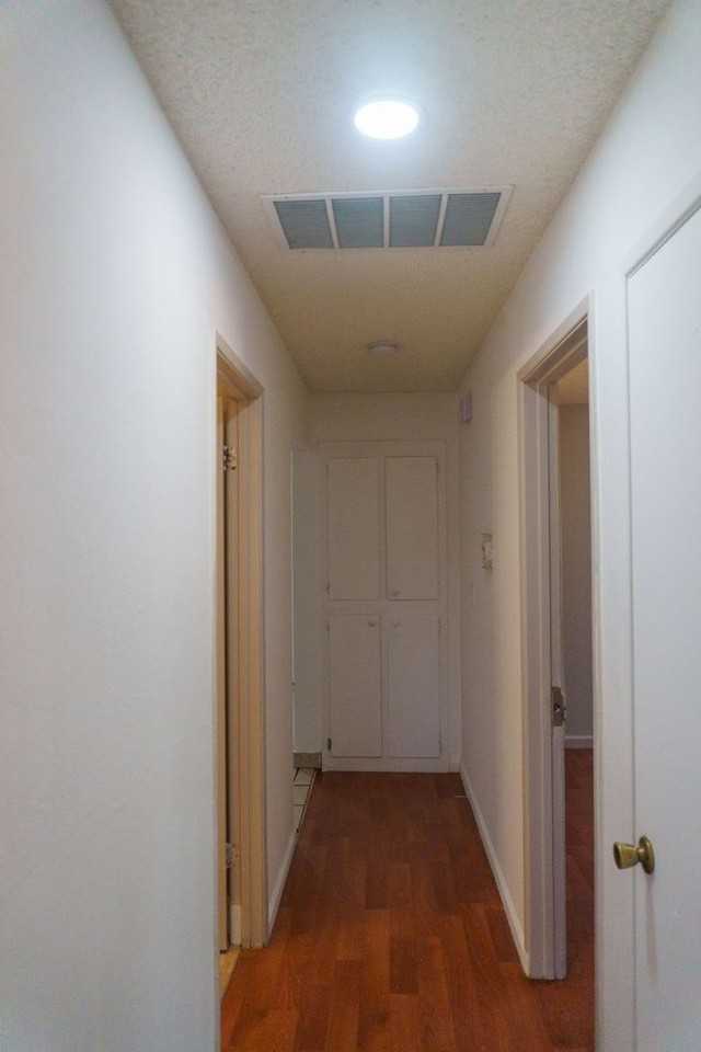 2105 Greenwood Pl - Photo 3 of 17