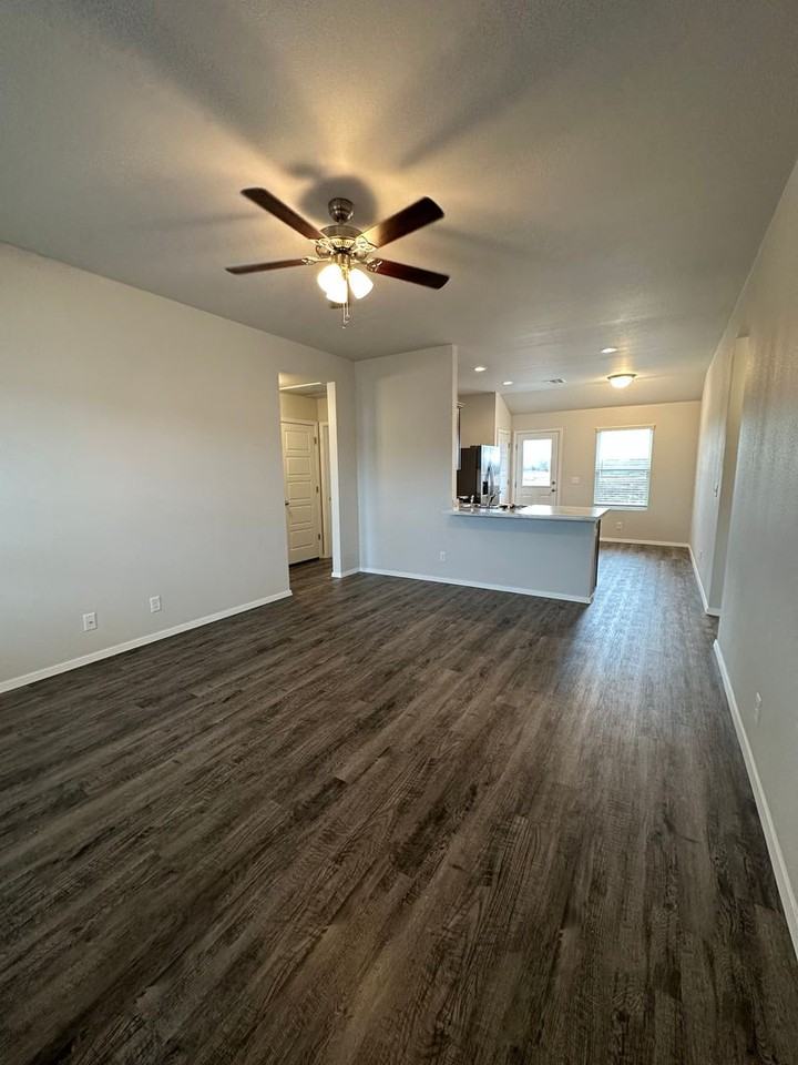 29505 E 79th St S - Photo 5 of 20