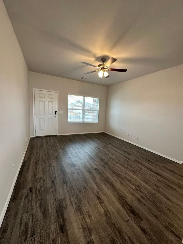 29505 E 79th St S - Photo 6 of 20