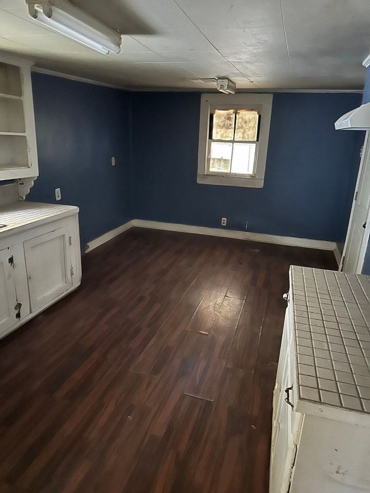518 E Clay St - Photo 3 of 4
