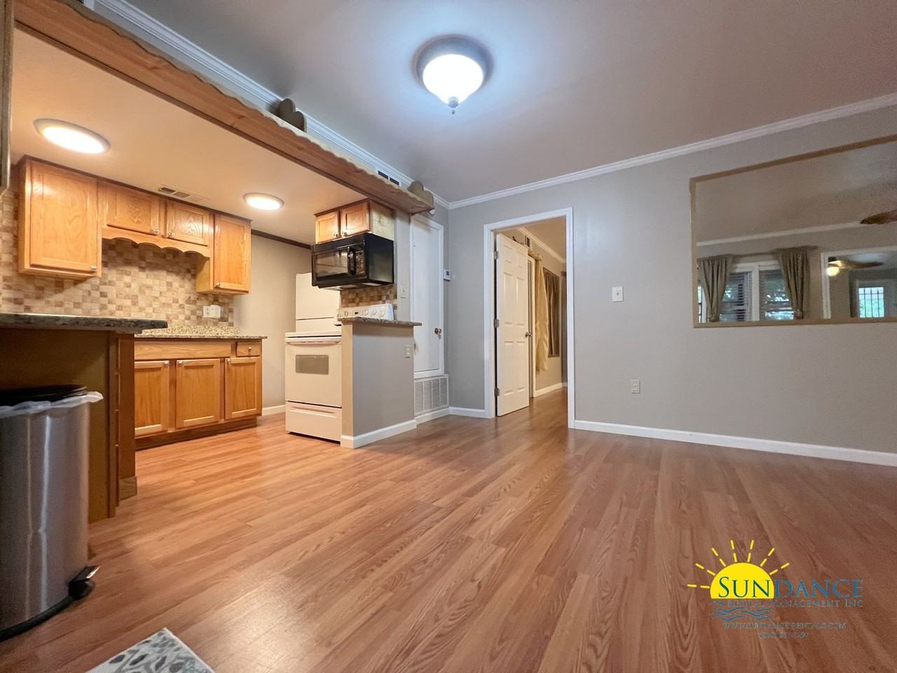 225 Wright Pkwy Nw #4 - Photo 4 of 21