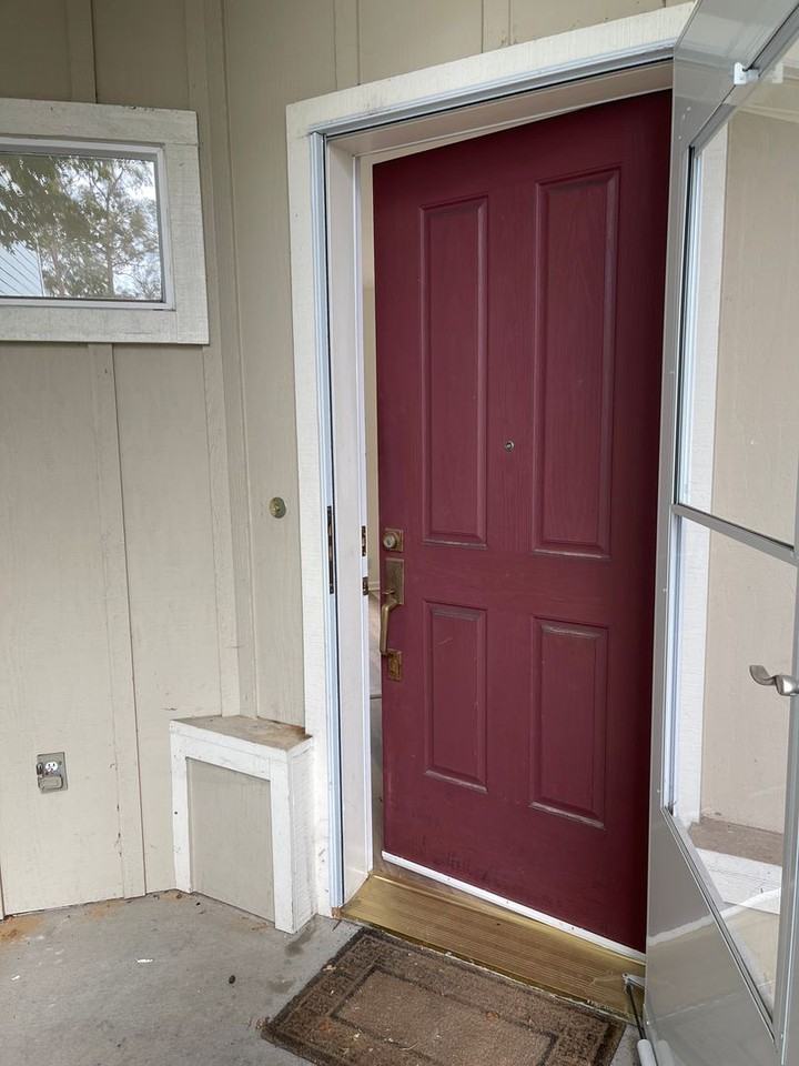 4465 View Pl - Photo 2 of 40