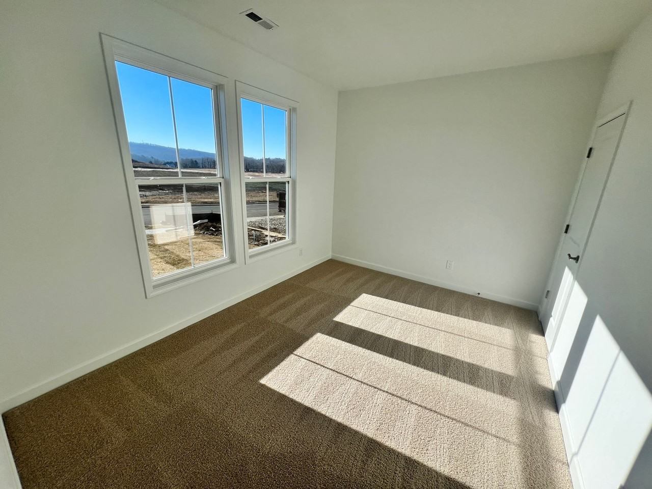 5016 Forsythia Pl - Photo 3 of 18