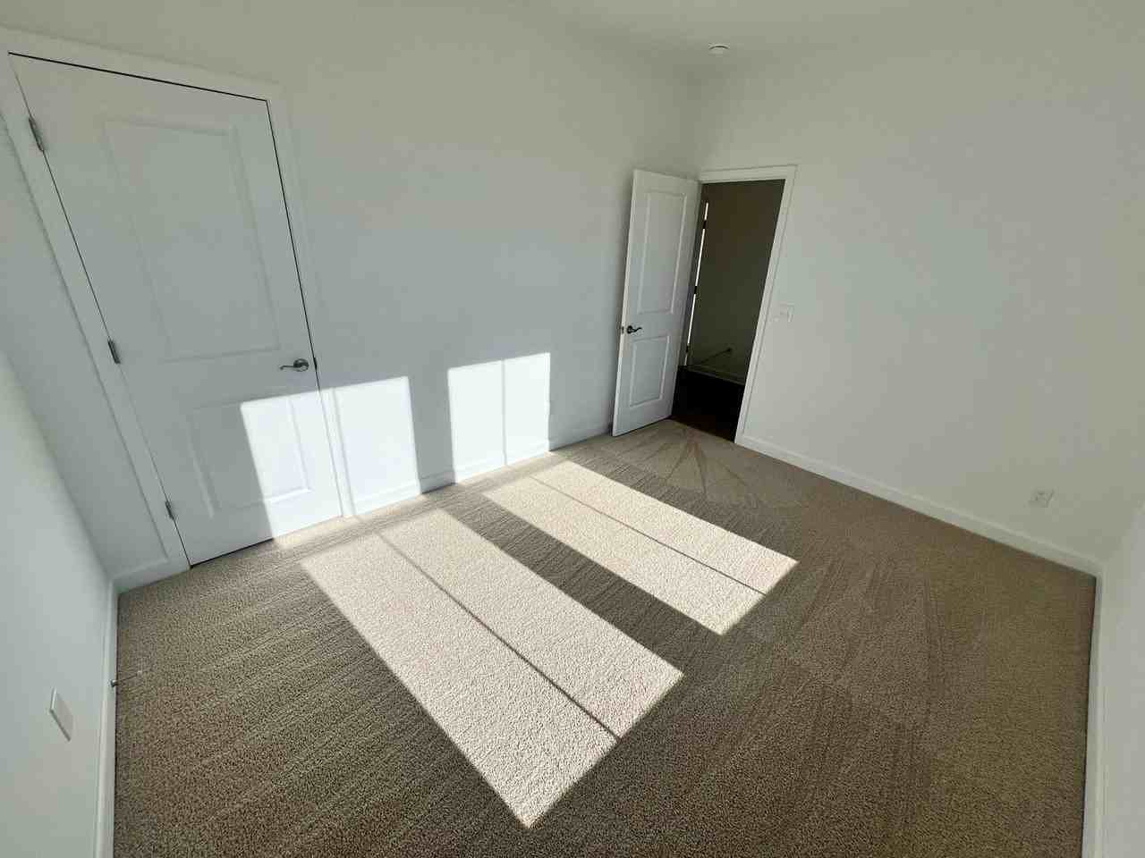 5016 Forsythia Pl - Photo 4 of 18