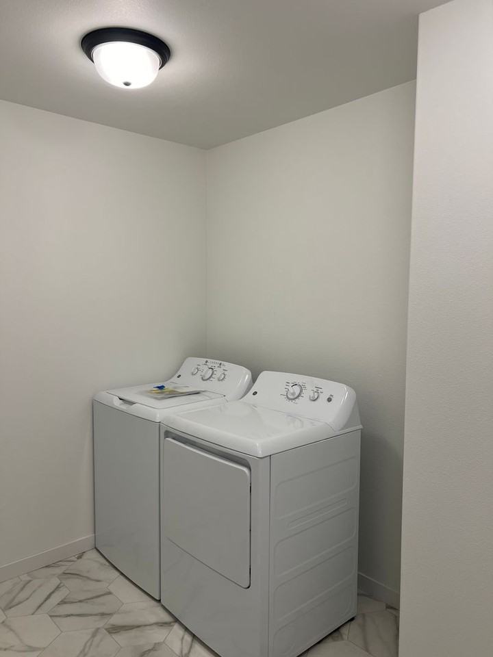 1224 Jill Dr W - Photo 6 of 14