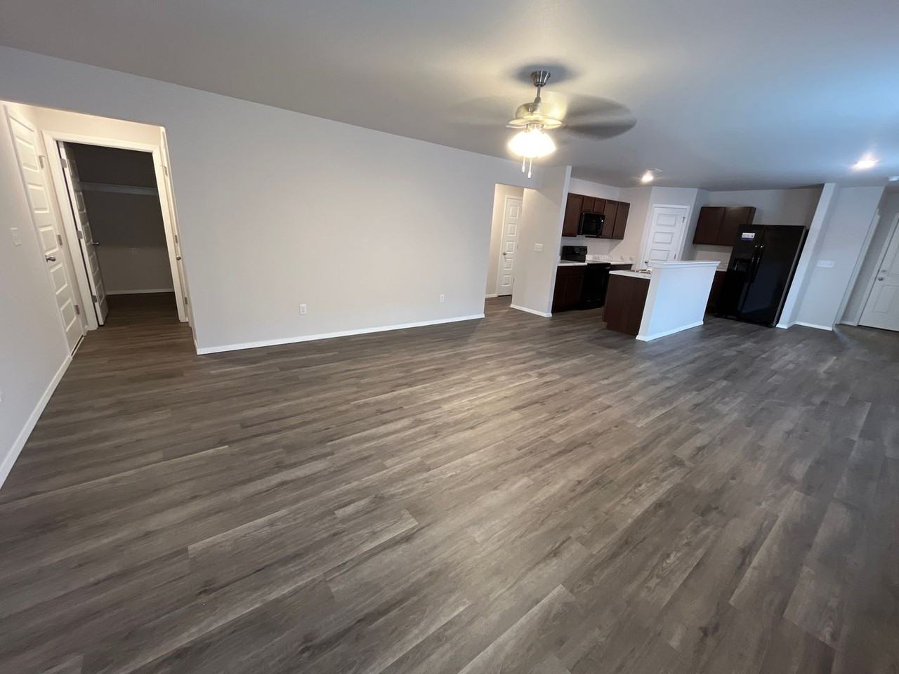 3085 Vail Ave - Photo 7 of 19