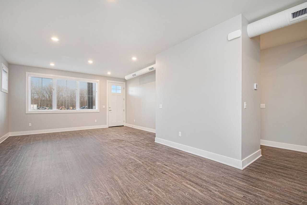 7518 Fase St Se - Photo 7 of 22