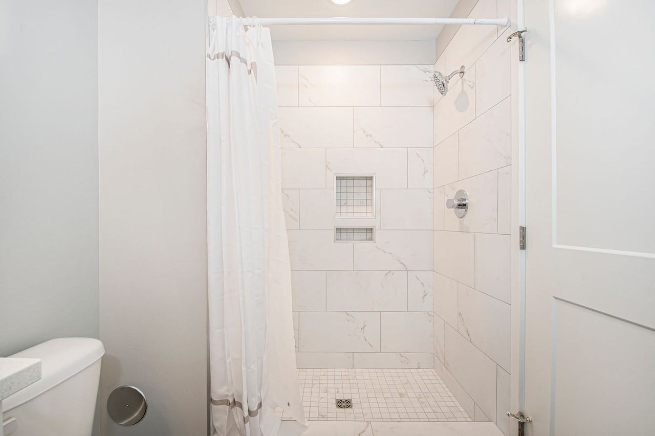 7510 Fase Street Southeast - Photo 5 of 20