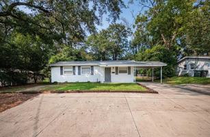 featured image of 1634 Airport Dr