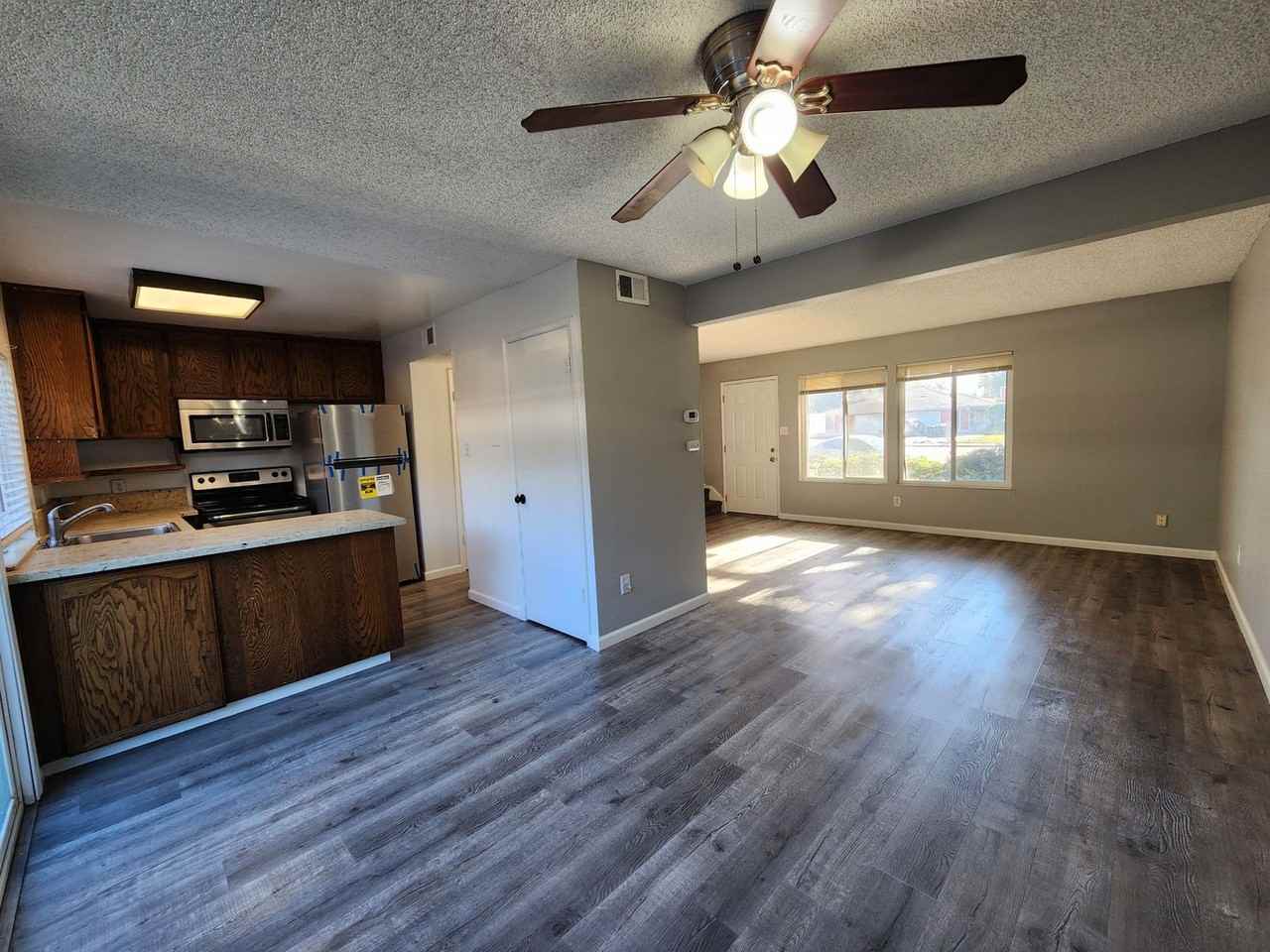 8613 La Riviera Dr - Photo 2 of 8