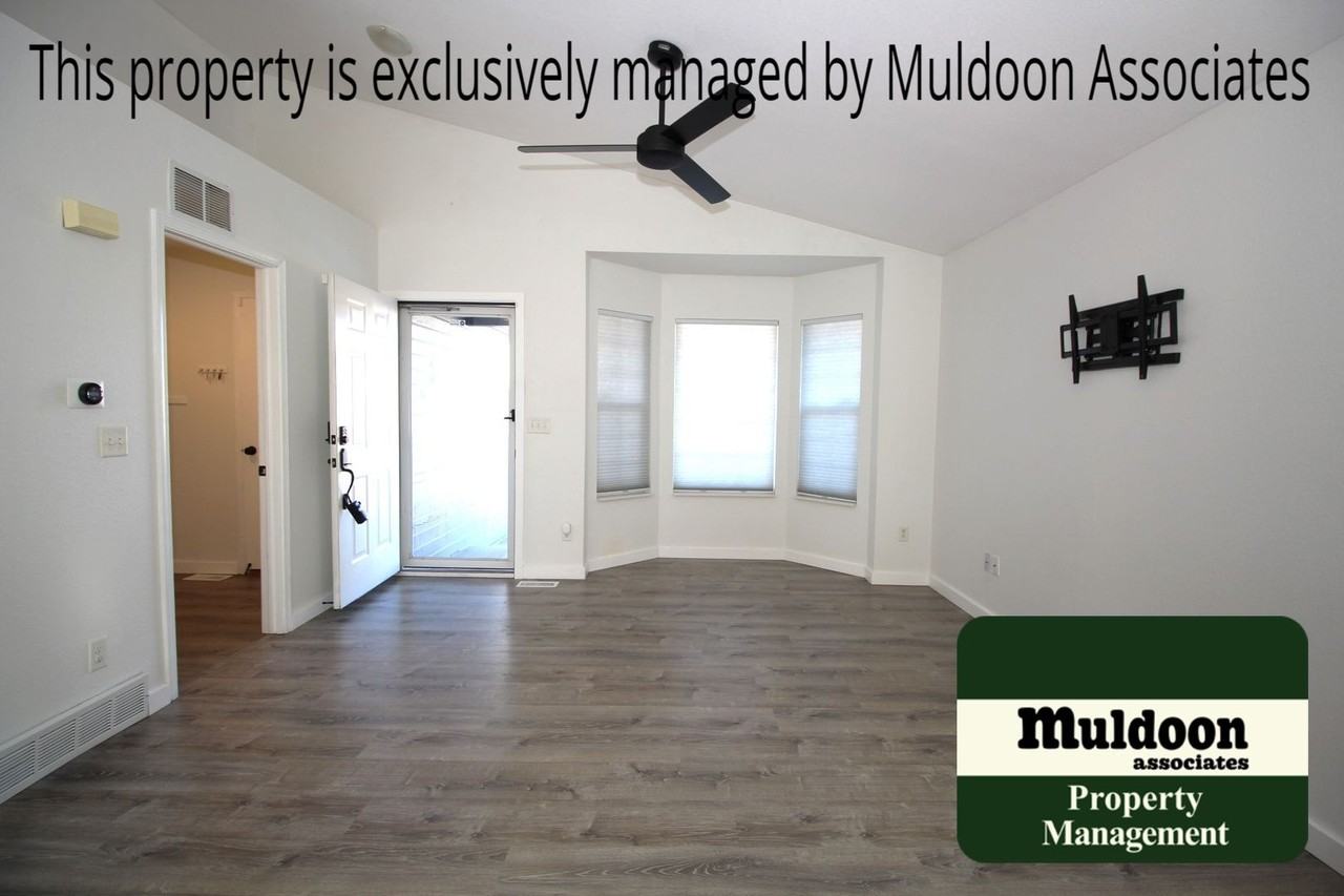 6296 Gossamer St - Photo 6 of 28