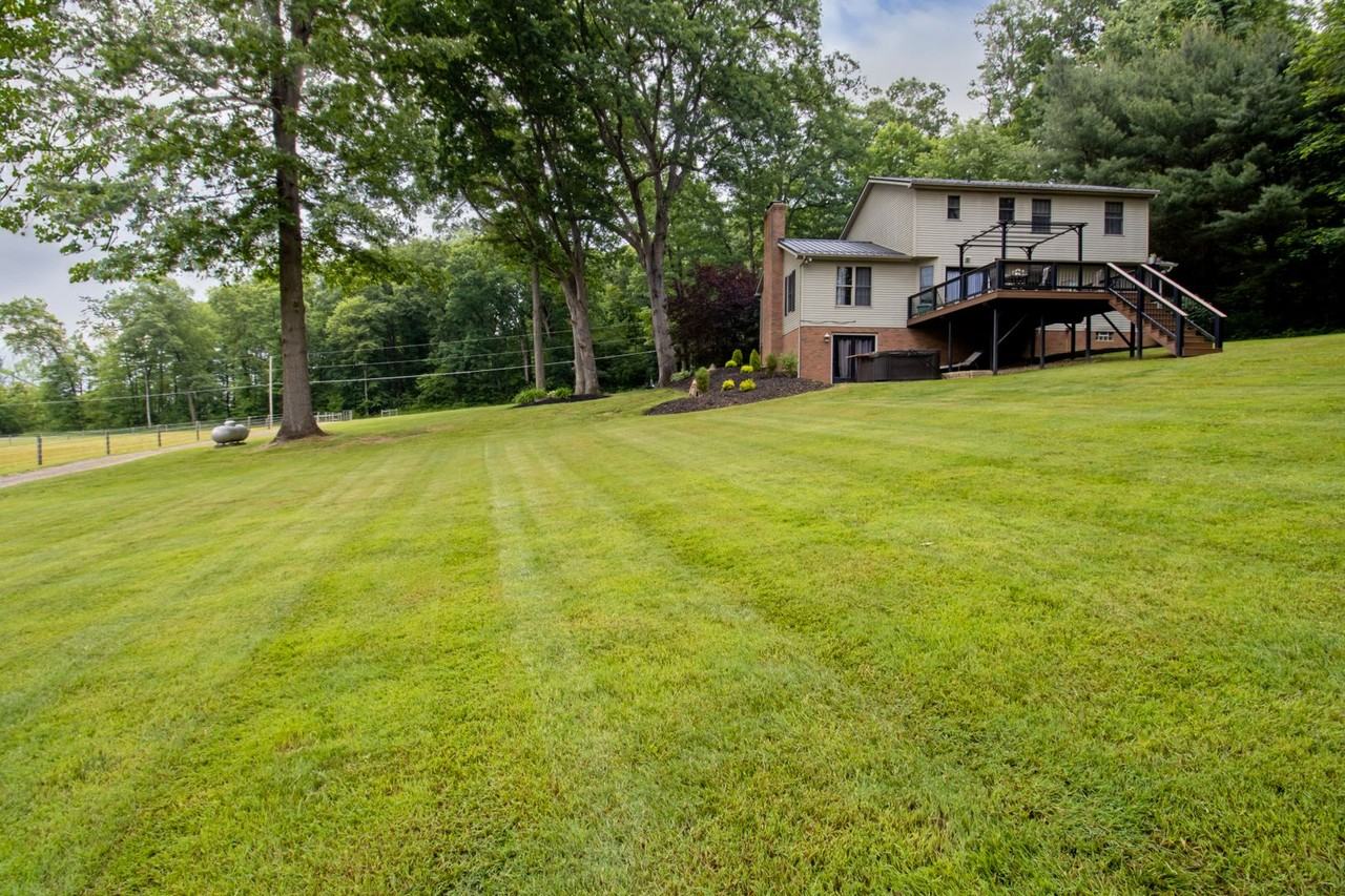 9990 Fraze Rd - Photo 5 of 28