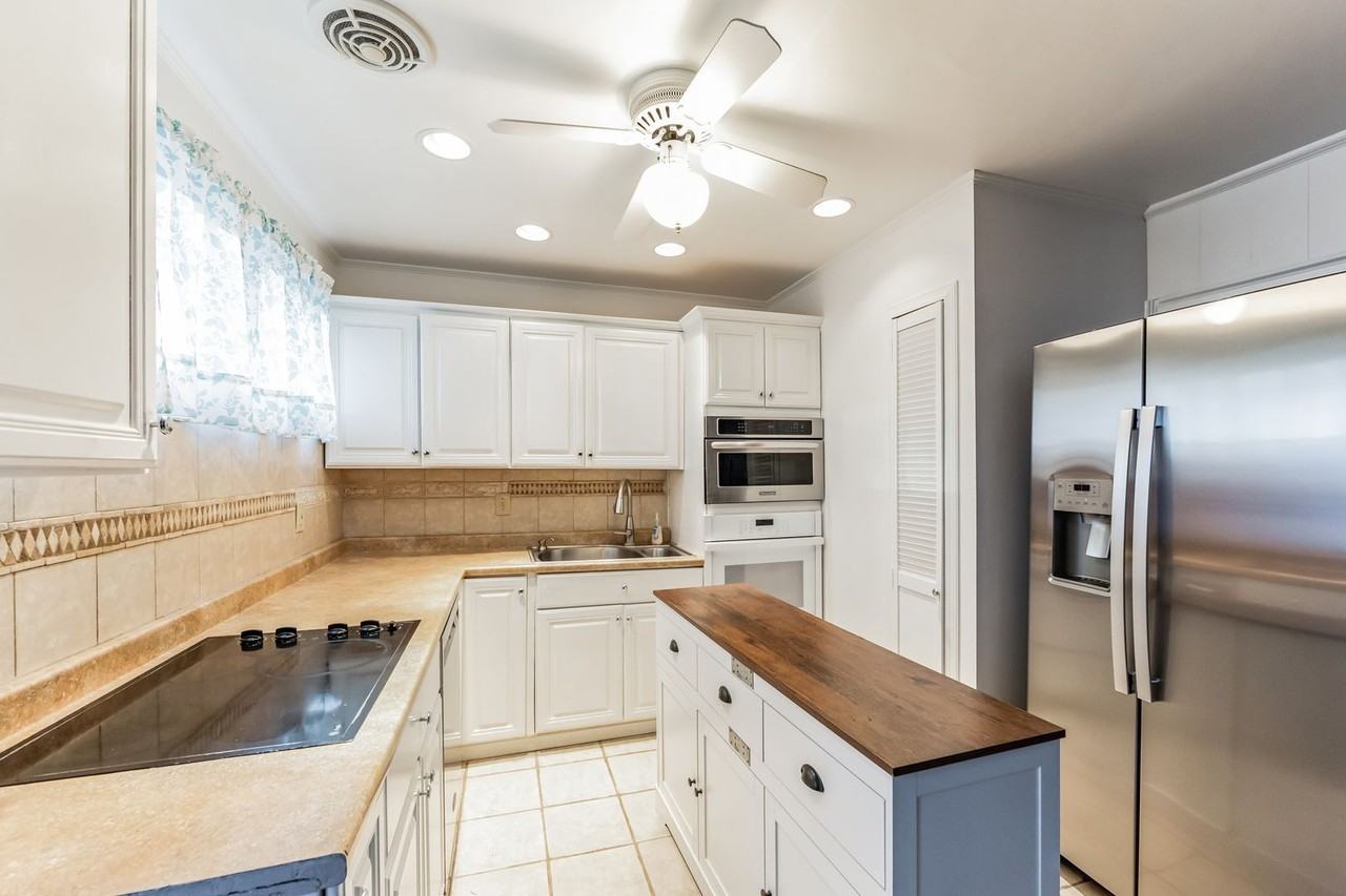 5 Devonwood Rd - Photo 6 of 32