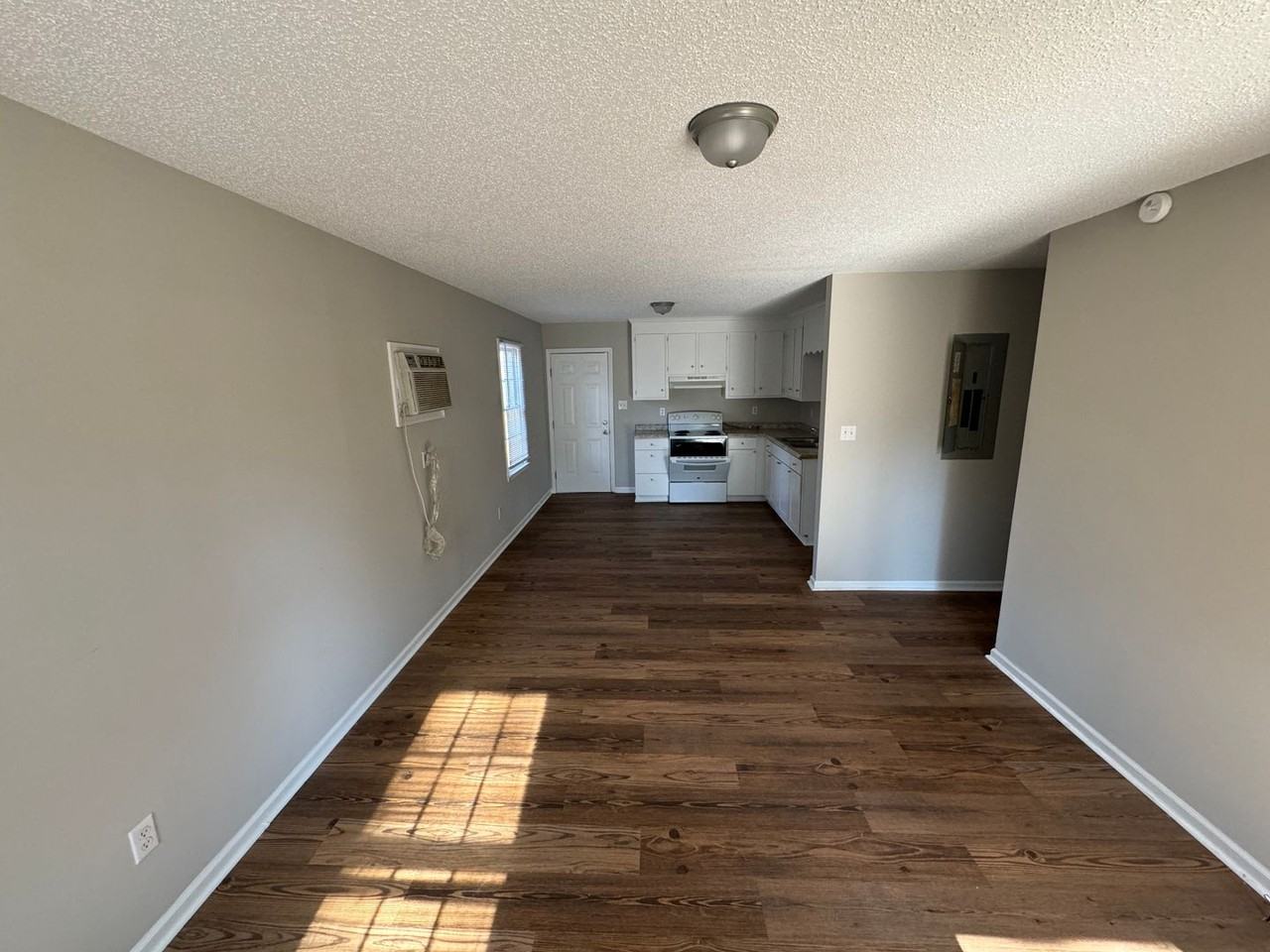1552 Fountain Street - Photo 2 of 11