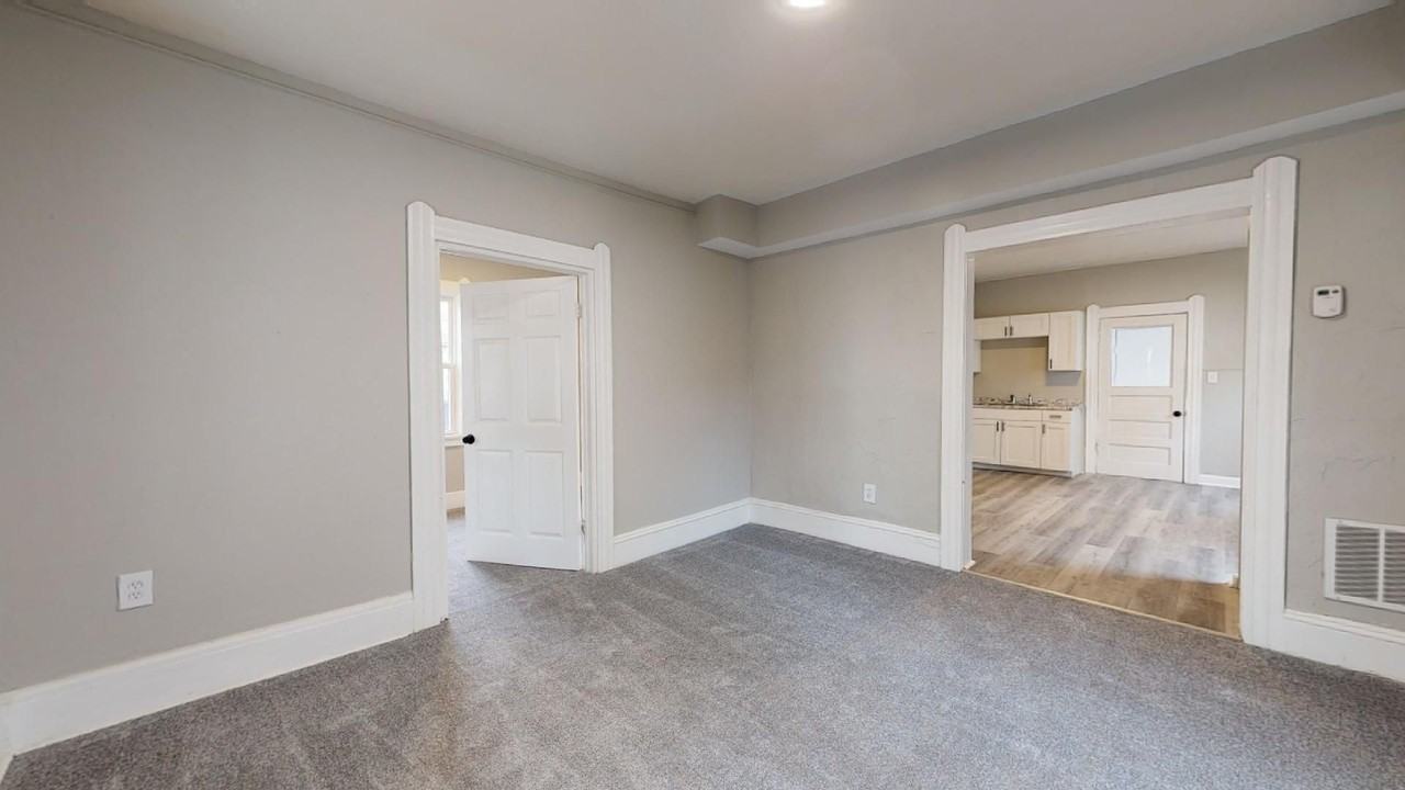 2817 Roanoke Ave - Photo 3 of 50