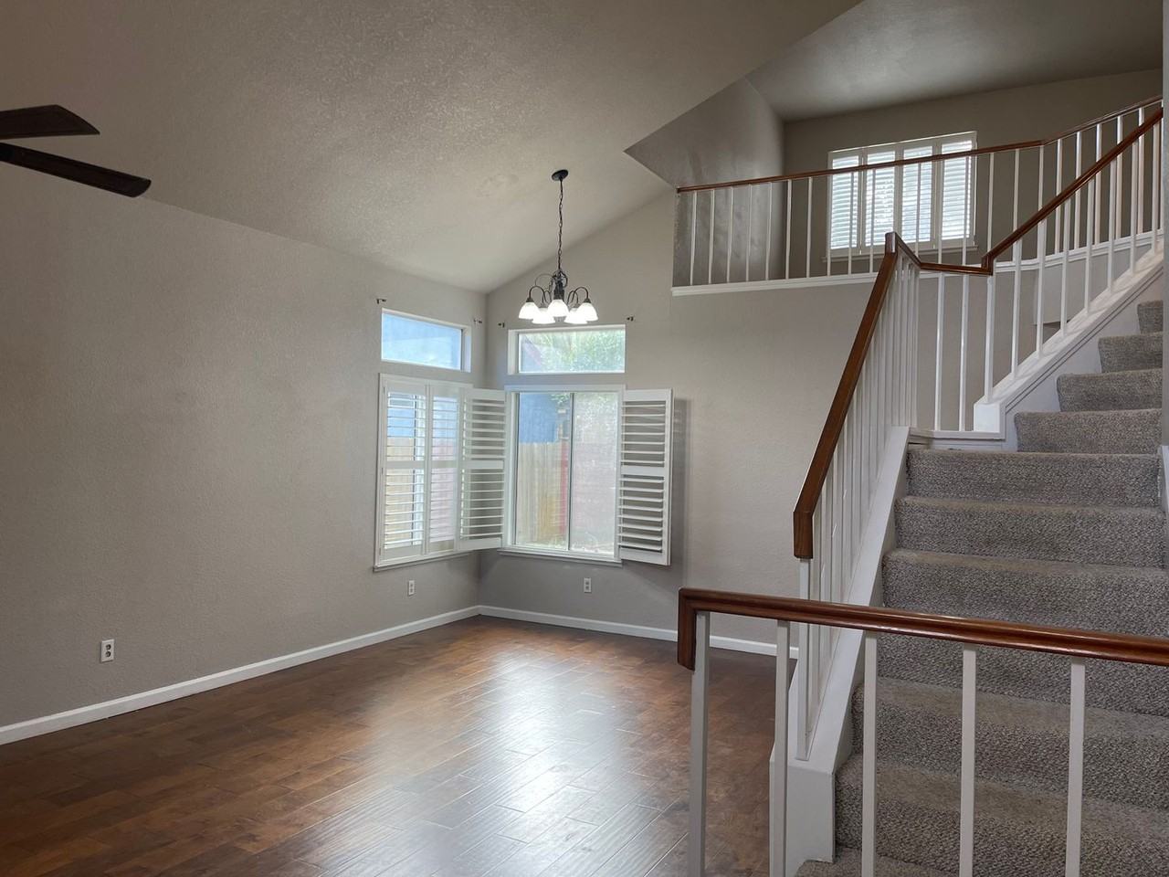 2234 Prestwick St - Photo 4 of 48