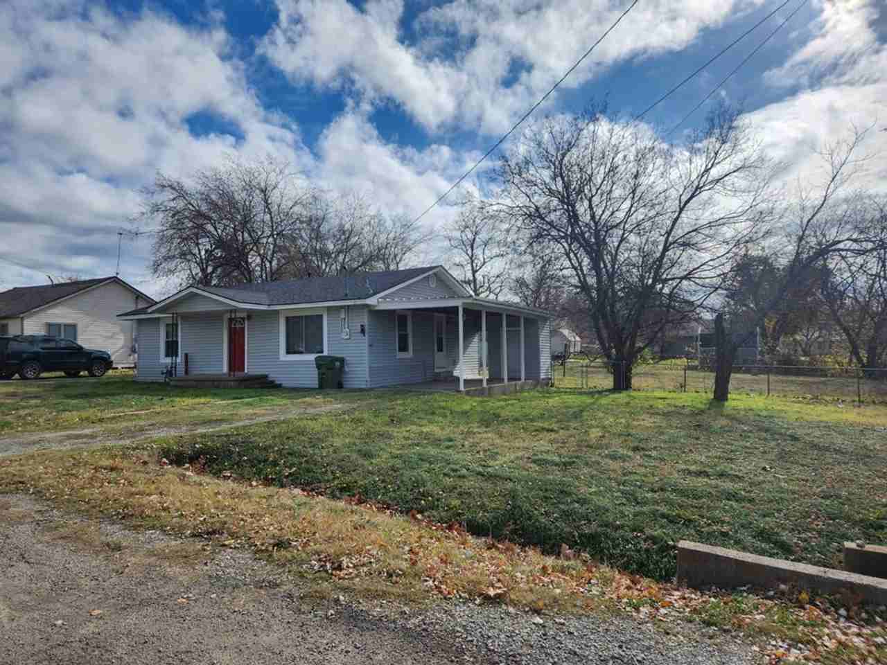 112 W Oconnell St - Photo 2 of 17