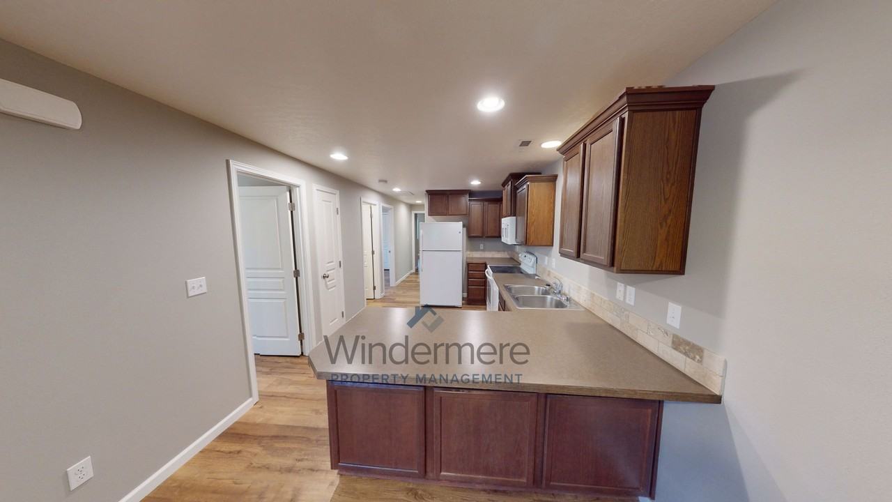 1987 Alco Ave - Photo 5 of 15