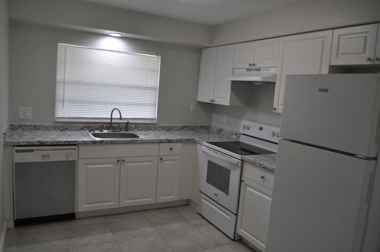 17 Felter Ln - Photo 6 of 26