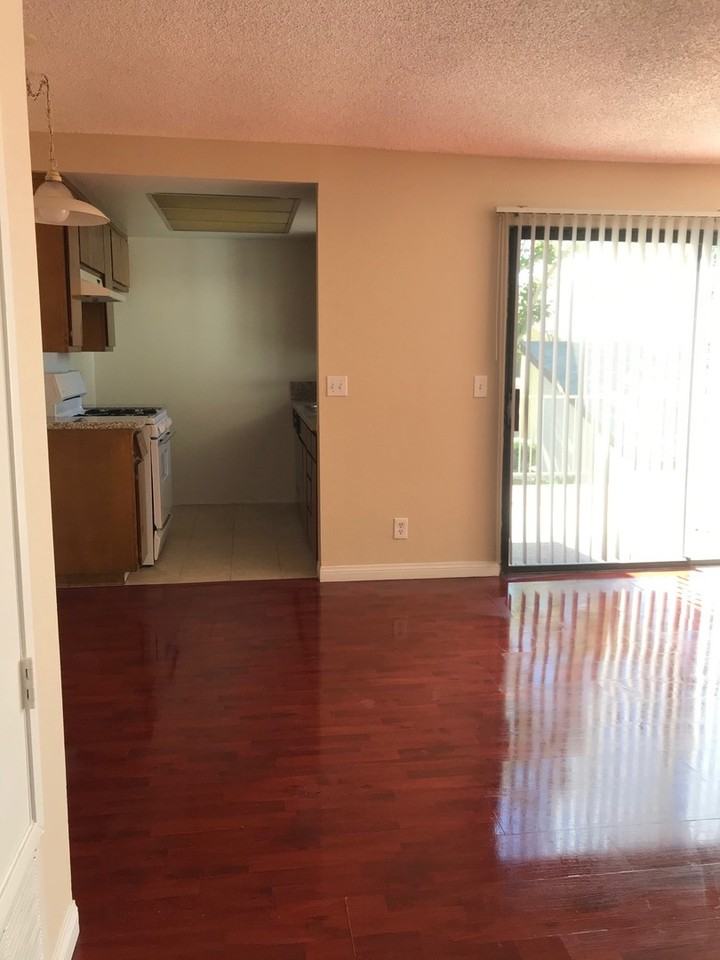 1186 E Lugonia Ave #4 - Photo 4 of 17