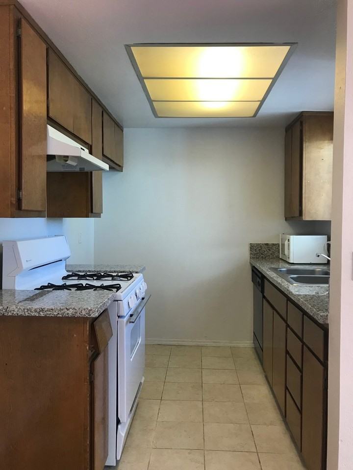 1186 E Lugonia Ave #4 - Photo 5 of 17