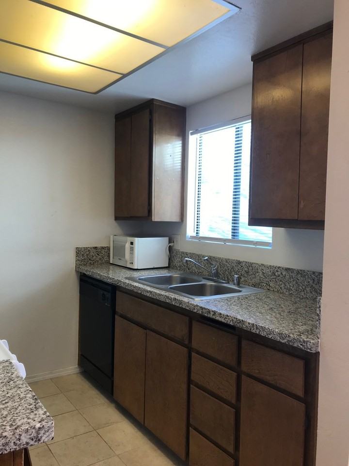 1186 E Lugonia Ave #4 - Photo 7 of 17