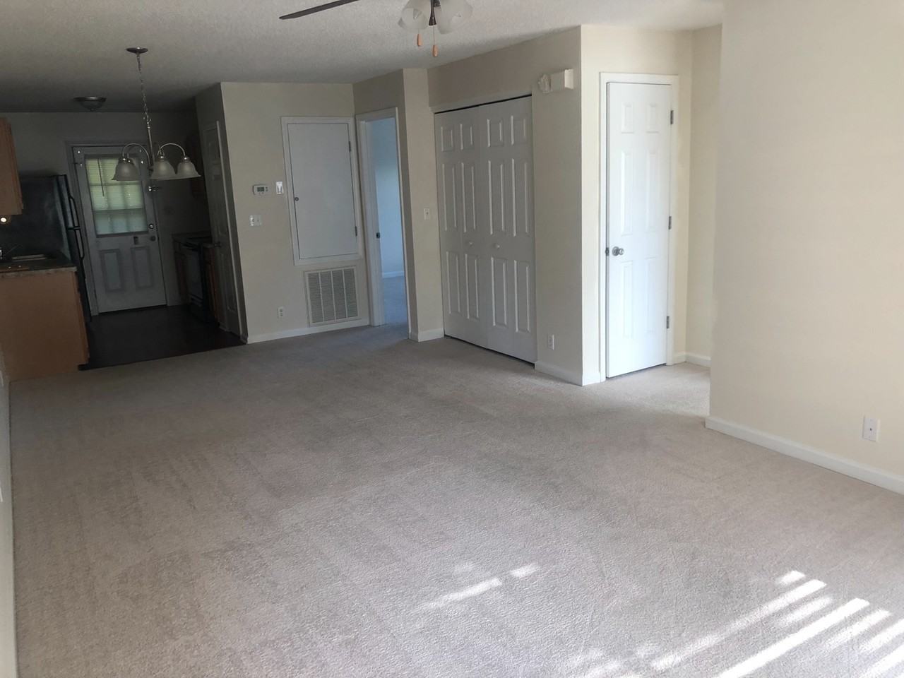 108 Westbrook Ct - Photo 2 of 12