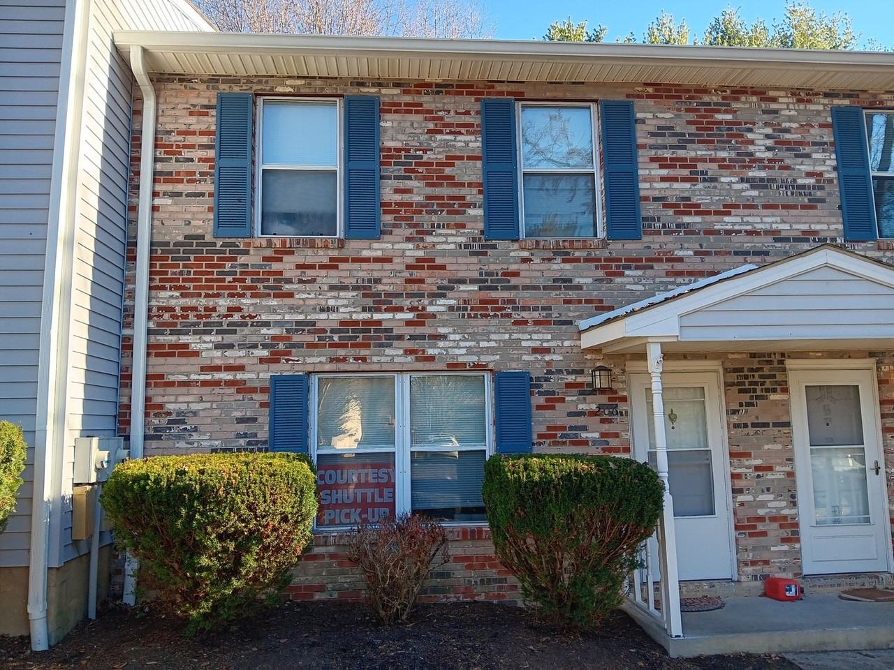 206 Janie Ln - Photo 2 of 22