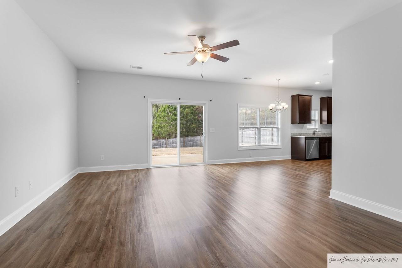 409 Silver Anchor Dr - Photo 3 of 26