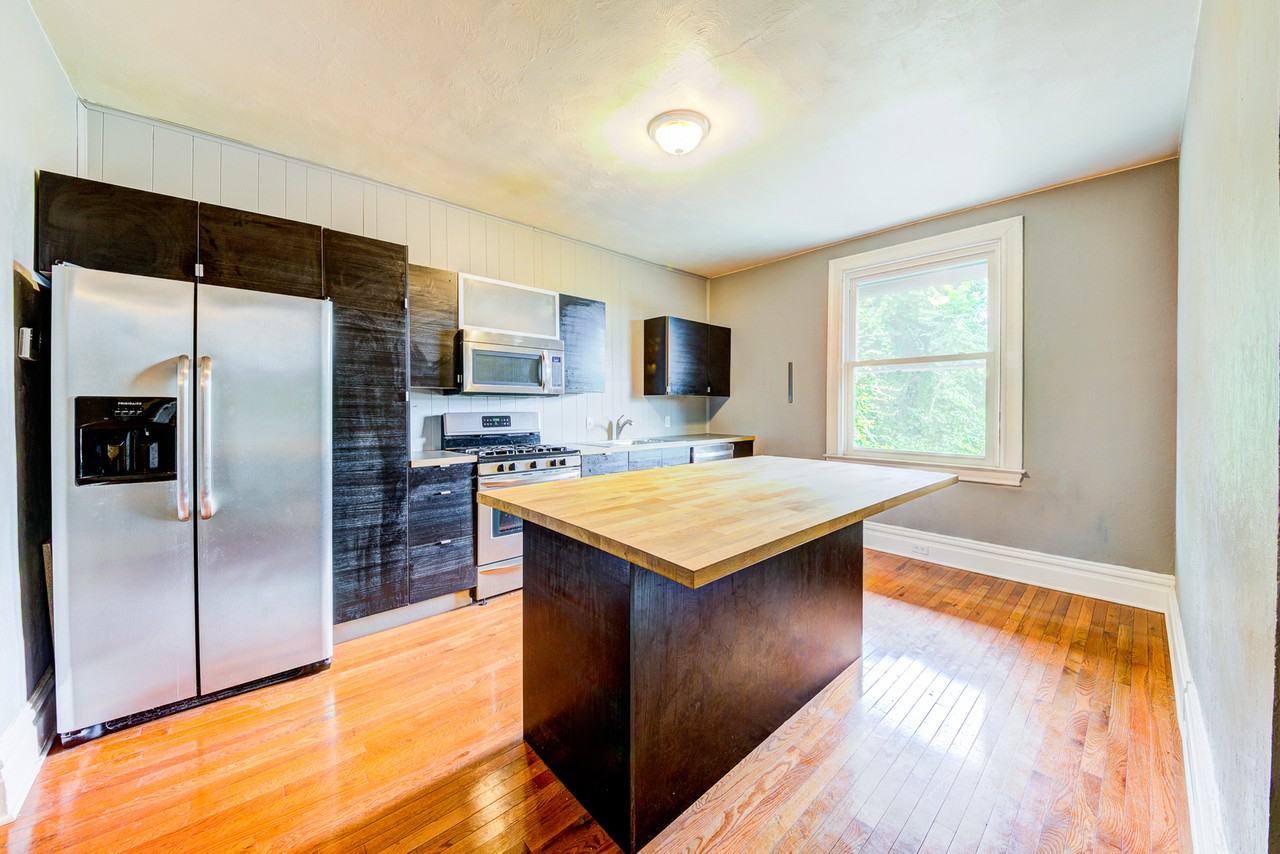 103 Harwood St - Photo 4 of 48