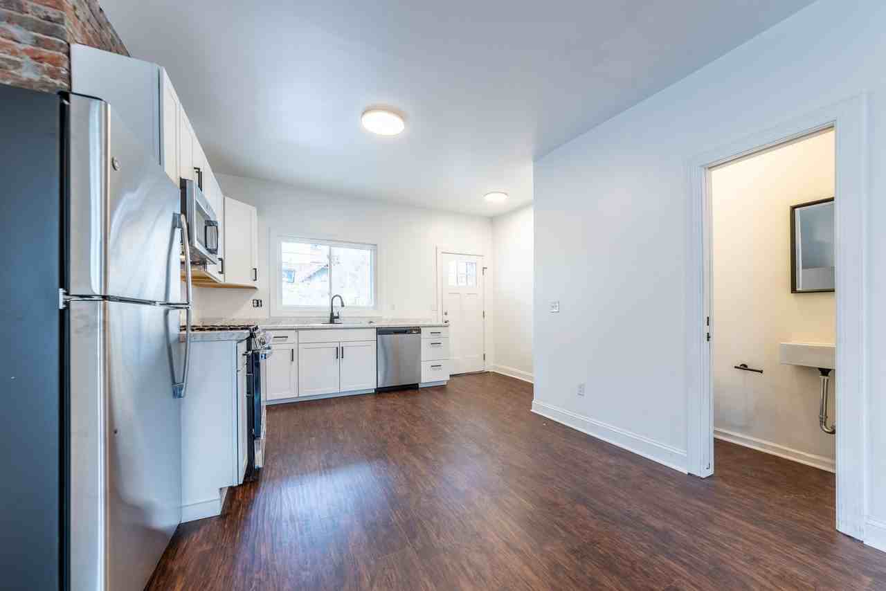 608 Edgemont St - Photo 4 of 43