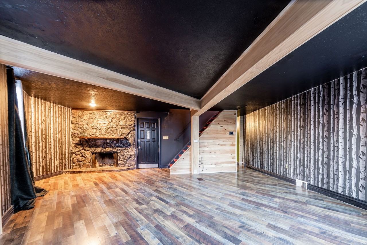 952 Freeland St - Photo 2 of 34