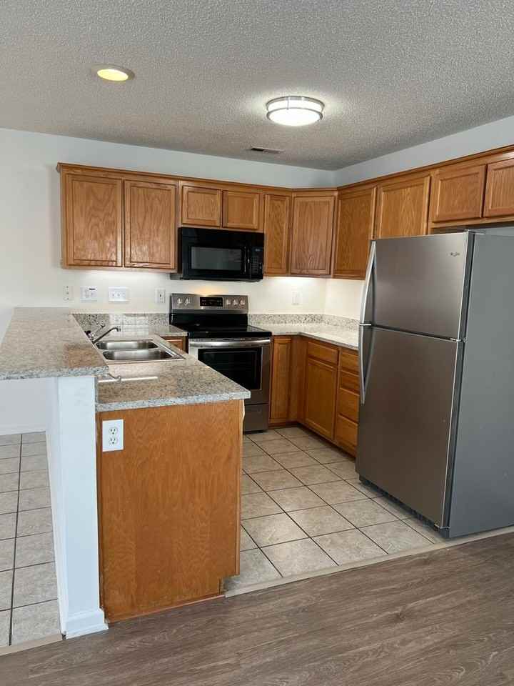 153 Springwood Ln - Photo 2 of 18